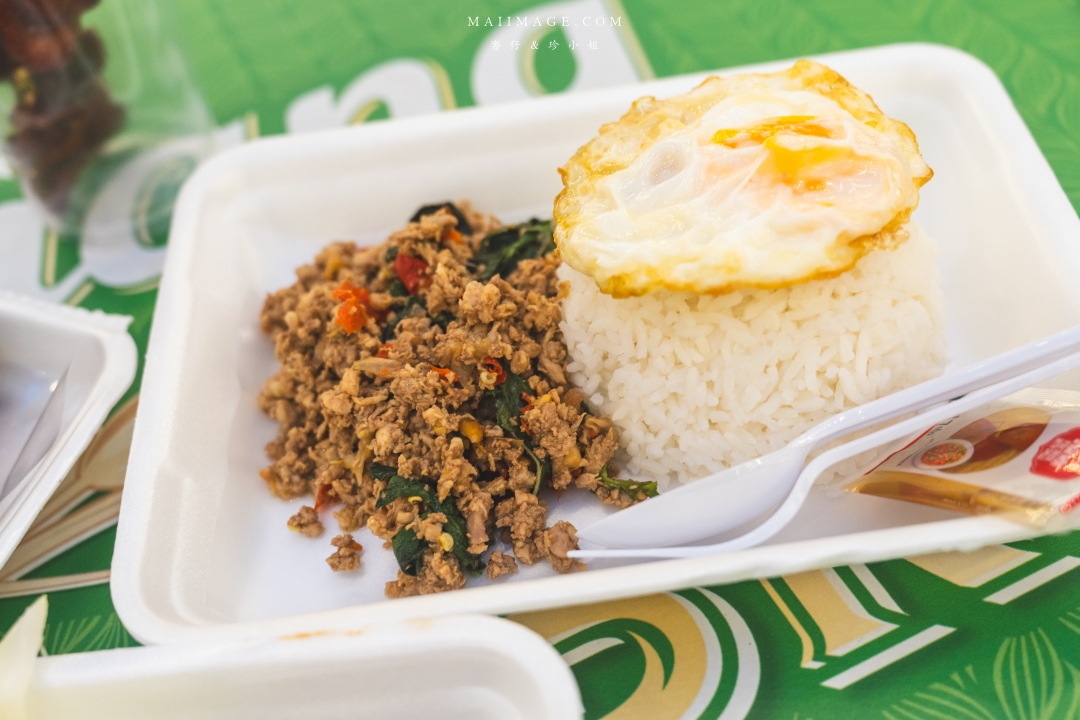 【曼谷美食】Udomsuk Walk อุดมสุข วอล์ค～BTS Udomsuk站附近最接地氣的在地夜市，每日還有駐唱歌手現場唱歌，氛圍超Chill在地人都超愛