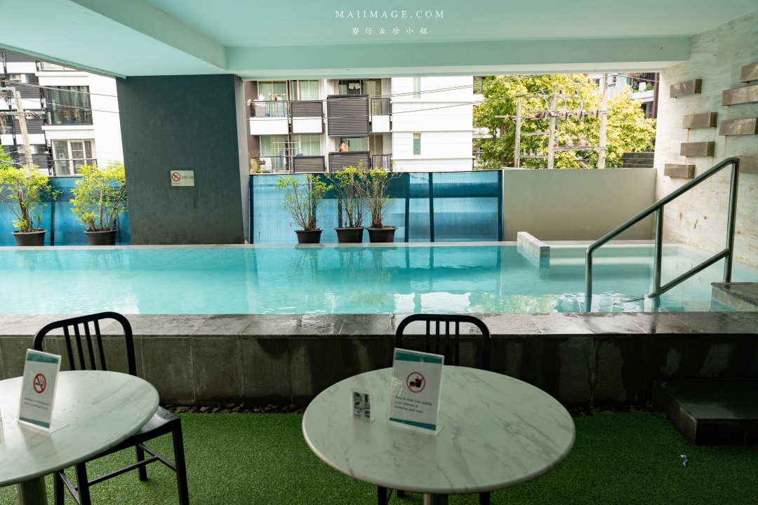 【曼谷住宿推薦】曼谷寰庭氛圍素坤逸酒店 Cross Vibe Bangkok Sukhumvit～曼谷設計感強烈的評價公寓式酒店，曼谷BTS On Nut 平價優質住宿推薦！