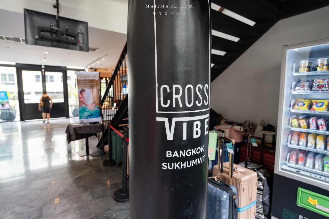 【曼谷住宿推薦】曼谷寰庭氛圍素坤逸酒店 Cross Vibe Bangkok Sukhumvit～曼谷設計感強烈的評價公寓式酒店，曼谷BTS On Nut 平價優質住宿推薦！