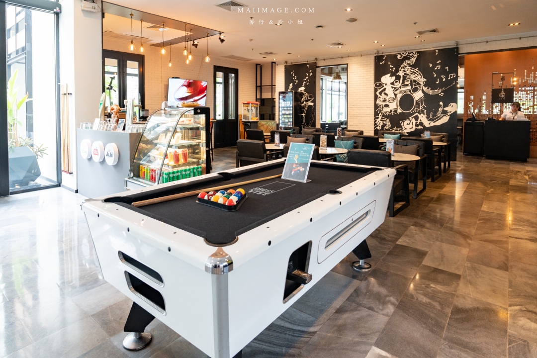 【曼谷住宿推薦】曼谷寰庭氛圍素坤逸酒店 Cross Vibe Bangkok Sukhumvit～曼谷設計感強烈的評價公寓式酒店，曼谷BTS On Nut 平價優質住宿推薦！