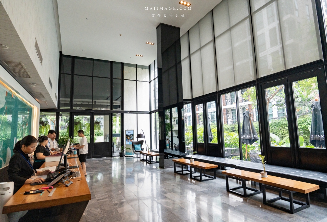 【曼谷住宿推薦】曼谷寰庭氛圍素坤逸酒店 Cross Vibe Bangkok Sukhumvit～曼谷設計感強烈的評價公寓式酒店，曼谷BTS On Nut 平價優質住宿推薦！