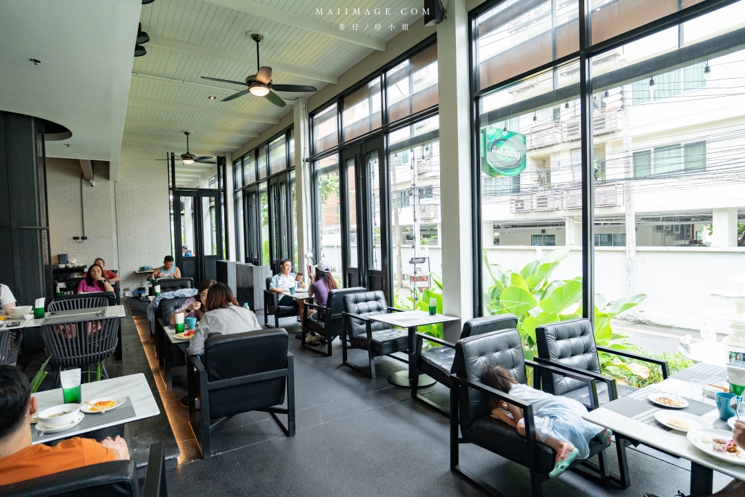 【曼谷住宿推薦】曼谷寰庭氛圍素坤逸酒店 Cross Vibe Bangkok Sukhumvit～曼谷設計感強烈的評價公寓式酒店，曼谷BTS On Nut 平價優質住宿推薦！