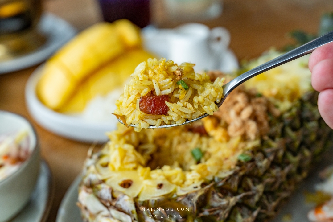 【曼谷美食】上味泰餐館 SAVOEY Terminal 21 ASOK～米其林必比登推薦在地50年的泰式海鮮餐廳，BTS ASOK站出站一分鐘就可抵達