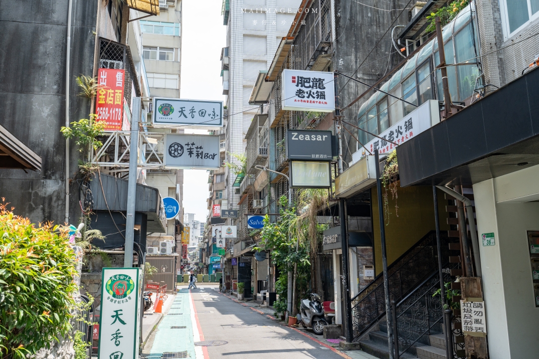 【台北美食】鴻廷肥龍重慶老火鍋~重慶30年老字號麻辣鍋專賣店海外首間分店,隱身在民宅的老火鍋你吃過嗎? 【台北美食】鴻廷肥龍重慶老火鍋~重慶30年老字號麻辣鍋專賣店海外首間分店,隱身在民宅的老火鍋你吃過嗎?