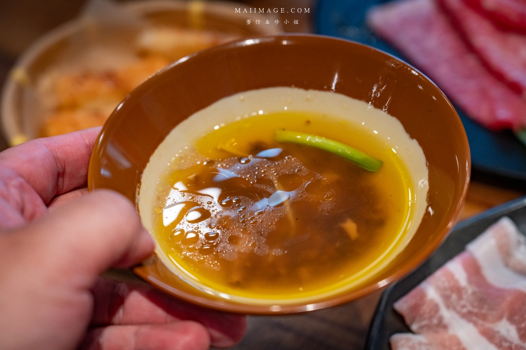 【台北美食】鴻廷肥龍重慶老火鍋~重慶30年老字號麻辣鍋專賣店海外首間分店,隱身在民宅的老火鍋你吃過嗎? 【台北美食】鴻廷肥龍重慶老火鍋~重慶30年老字號麻辣鍋專賣店海外首間分店,隱身在民宅的老火鍋你吃過嗎?