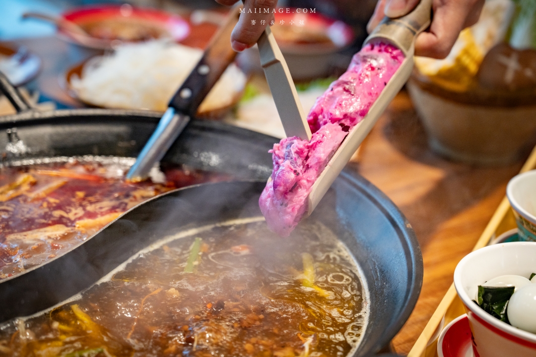 【台北美食】鴻廷肥龍重慶老火鍋~重慶30年老字號麻辣鍋專賣店海外首間分店,隱身在民宅的老火鍋你吃過嗎? 【台北美食】鴻廷肥龍重慶老火鍋~重慶30年老字號麻辣鍋專賣店海外首間分店,隱身在民宅的老火鍋你吃過嗎?
