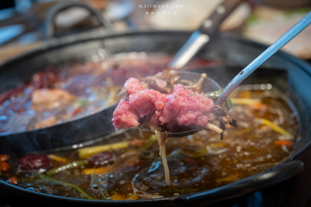 【台北美食】鴻廷肥龍重慶老火鍋~重慶30年老字號麻辣鍋專賣店海外首間分店,隱身在民宅的老火鍋你吃過嗎? 【台北美食】鴻廷肥龍重慶老火鍋~重慶30年老字號麻辣鍋專賣店海外首間分店,隱身在民宅的老火鍋你吃過嗎?
