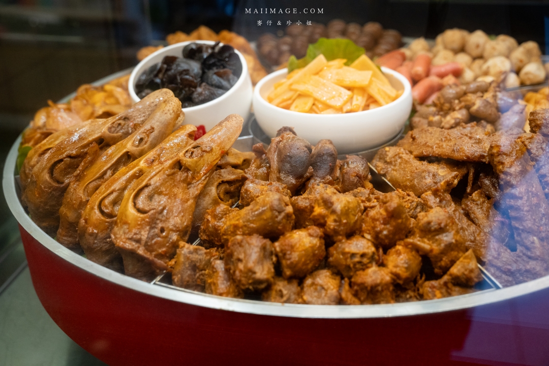 【台北美食】六米麻辣滷味台北西門町門市~鼎王麻辣鍋旗下最新滷味品牌,香麻夠味外帶即食超過癮。西門町美食推薦、捷運西門站美食 【台北美食】六米麻辣滷味台北西門町門市~鼎王麻辣鍋旗下最新滷味品牌,香麻夠味外帶即食超過癮。西門町美食推薦、捷運西門站美食