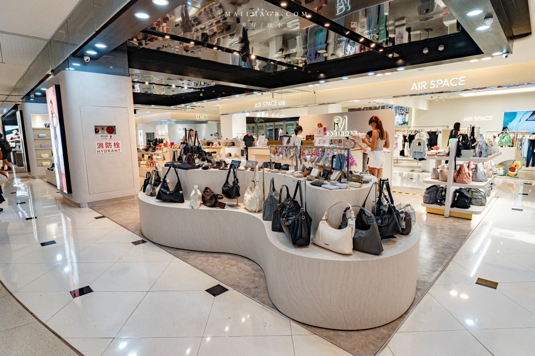 2025大江購物中心週年慶～桃園CP值最高購物中心，從早逛到晚也不累！大江改裝新空間＋網美打卡＋美食甜點在大江購物中心一次搞定，全年停車還免費還不快出發