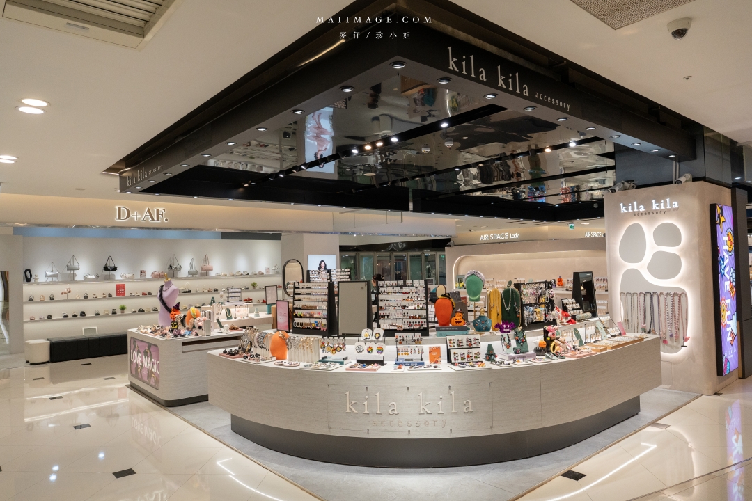 2025大江購物中心週年慶～桃園CP值最高購物中心，從早逛到晚也不累！大江改裝新空間＋網美打卡＋美食甜點在大江購物中心一次搞定，全年停車還免費還不快出發