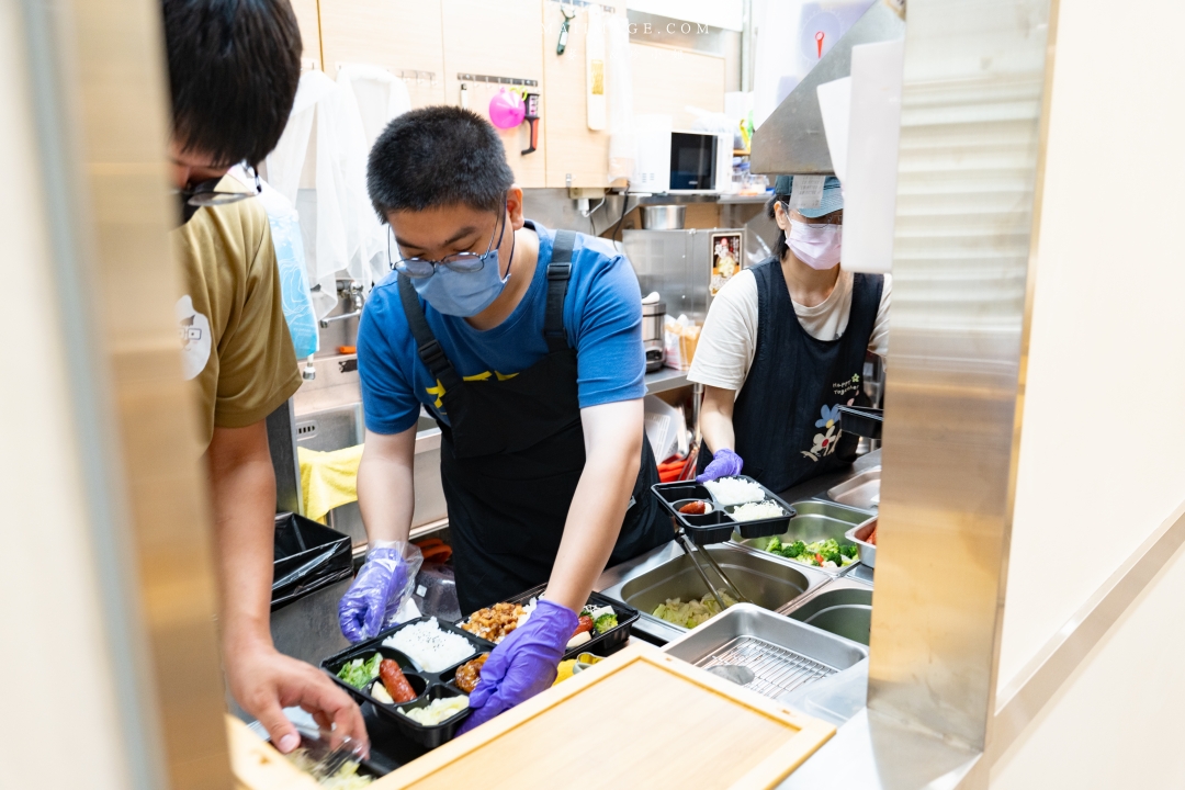 【台北美食】五畝禾創始店～中正區新開幕餐盒專賣店，少油少鹽更健康，必點青蔥舒肥雞、玉脂東坡肉，捷運古亭站美食推薦