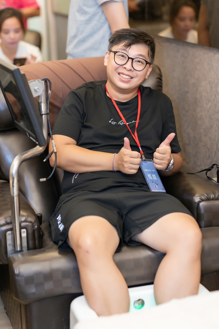 宜蘭礁溪溫泉散策～來礁溪不要只有泡湯，沿著礁溪轉運站旅遊服務中心來個不一樣的溫泉旅行，必去礁溪公園、足浴一條街，人人都是足浴特派員。