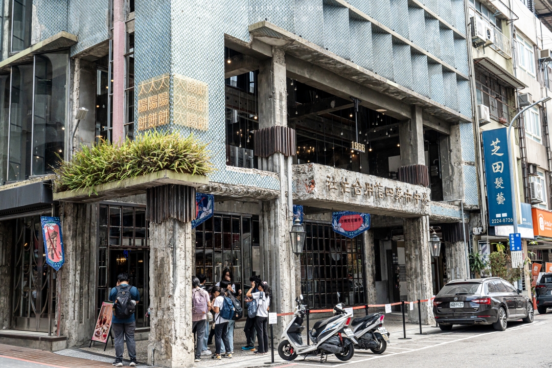 【台中美食】喫茶Sénmi～藏身在老宅五樓的甜點咖啡廳！台中老宅咖啡推薦，必點昭和布丁、牛油吐司。台中火車站美食推薦