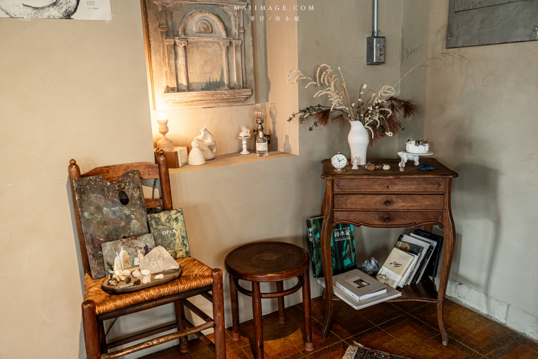 【台中美食】喫茶Sénmi～藏身在老宅五樓的甜點咖啡廳！台中老宅咖啡推薦，必點昭和布丁、牛油吐司。台中火車站美食推薦