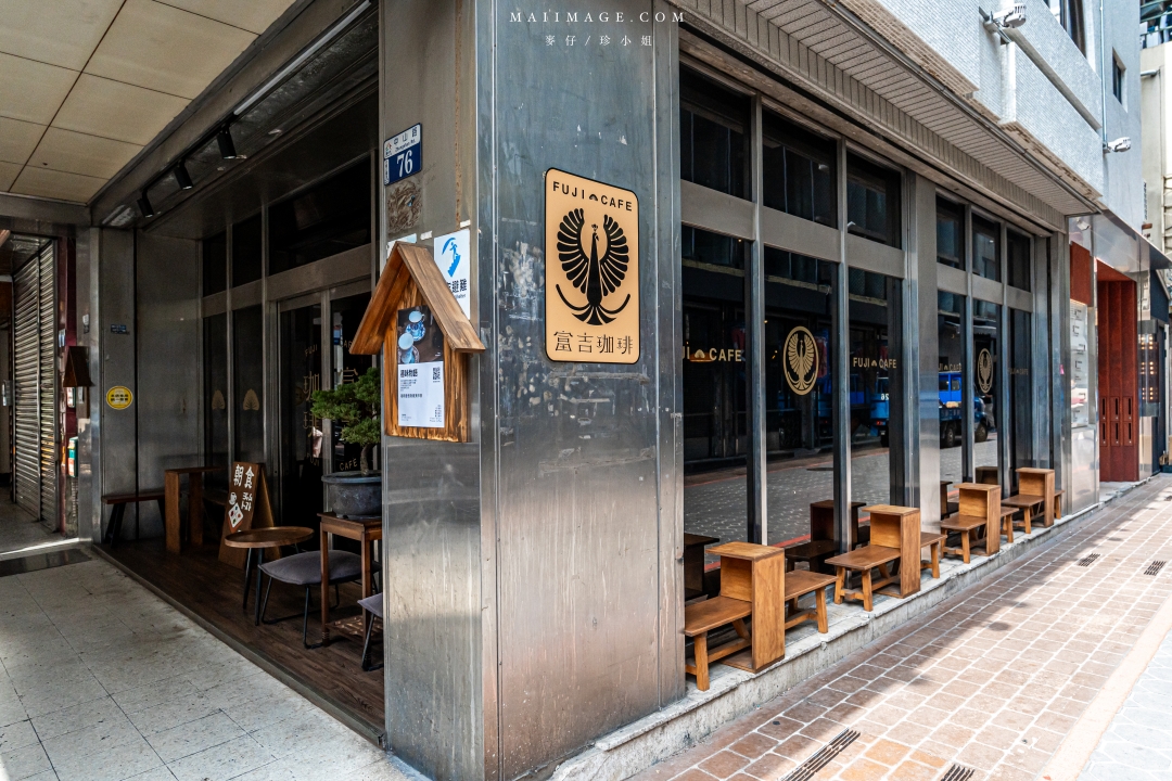 【台中美食】喫茶Sénmi～藏身在老宅五樓的甜點咖啡廳！台中老宅咖啡推薦，必點昭和布丁、牛油吐司。台中火車站美食推薦