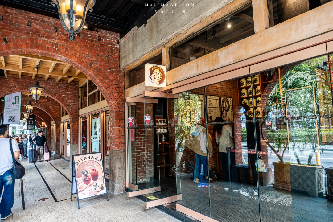 【台中美食】喫茶Sénmi～藏身在老宅五樓的甜點咖啡廳！台中老宅咖啡推薦，必點昭和布丁、牛油吐司。台中火車站美食推薦