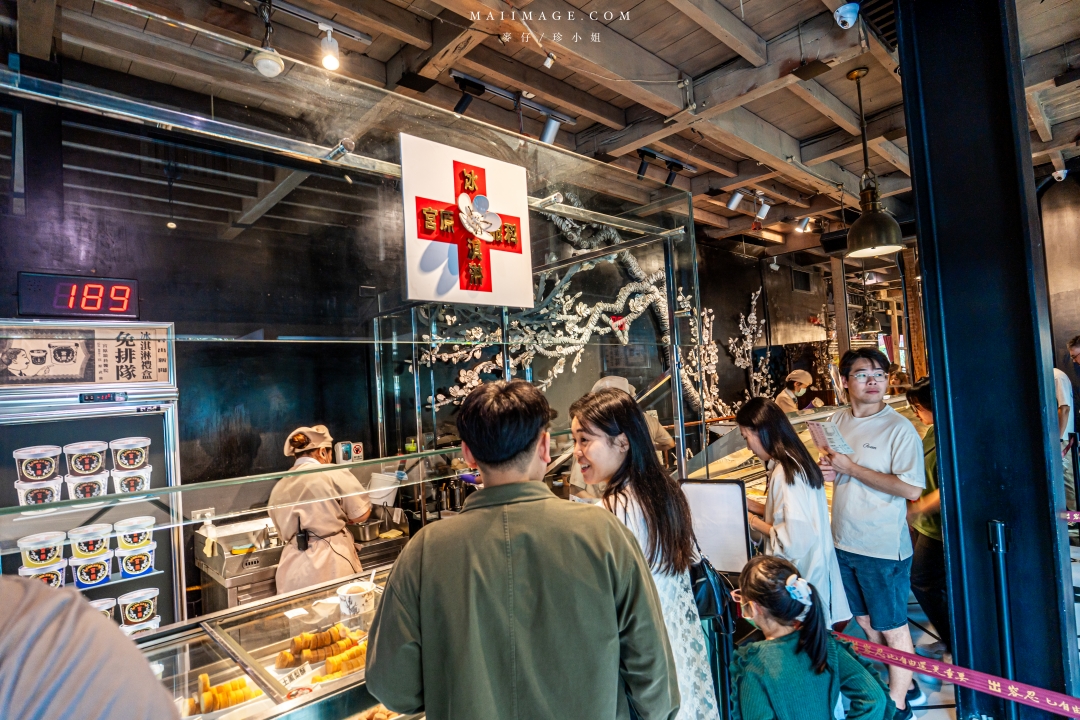 【台中美食】喫茶Sénmi～藏身在老宅五樓的甜點咖啡廳！台中老宅咖啡推薦，必點昭和布丁、牛油吐司。台中火車站美食推薦