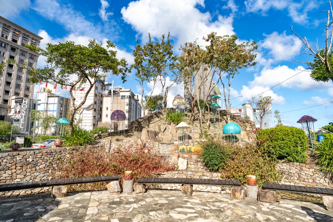 宜蘭礁溪溫泉散策～來礁溪不要只有泡湯，沿著礁溪轉運站旅遊服務中心來個不一樣的溫泉旅行，必去礁溪公園、足浴一條街，人人都是足浴特派員。