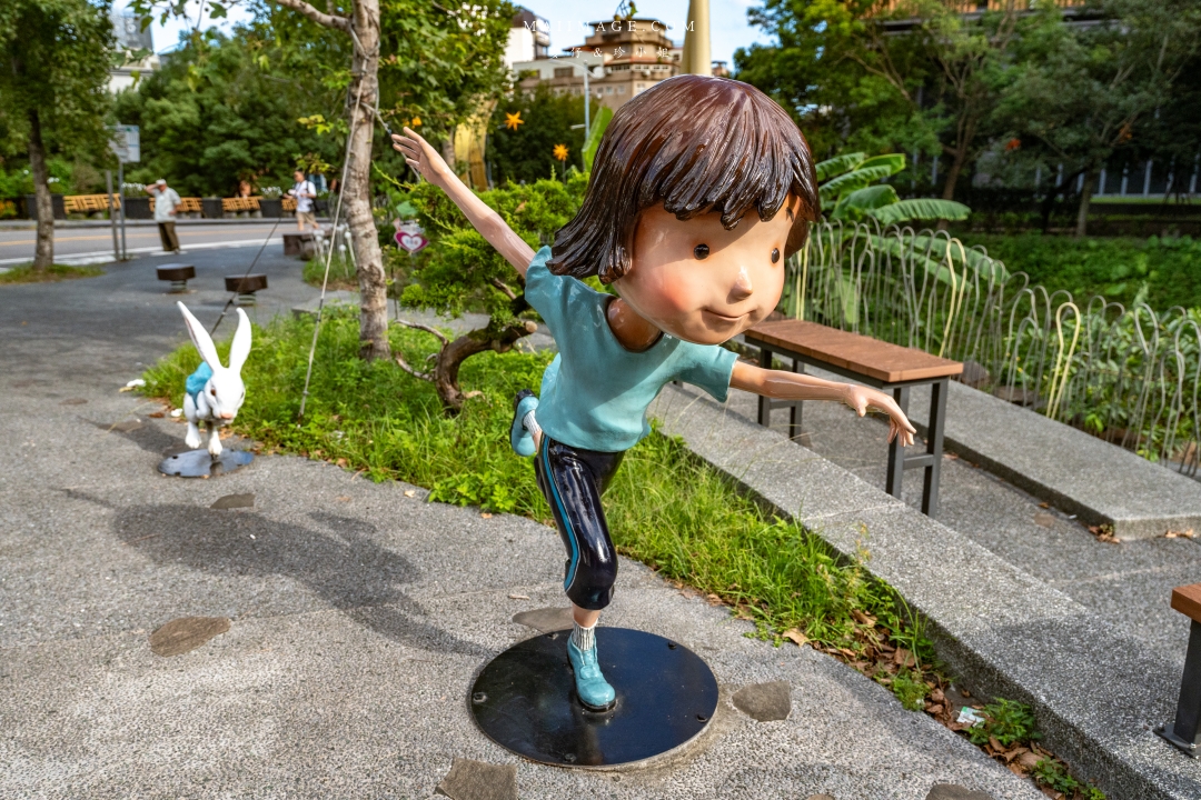 宜蘭礁溪溫泉散策～來礁溪不要只有泡湯，沿著礁溪轉運站旅遊服務中心來個不一樣的溫泉旅行，必去礁溪公園、足浴一條街，人人都是足浴特派員。