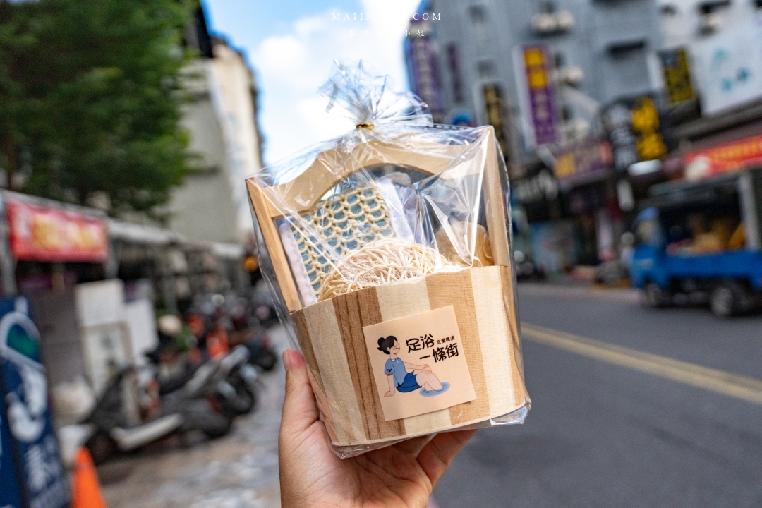 宜蘭礁溪溫泉散策～來礁溪不要只有泡湯，沿著礁溪轉運站旅遊服務中心來個不一樣的溫泉旅行，必去礁溪公園、足浴一條街，人人都是足浴特派員。