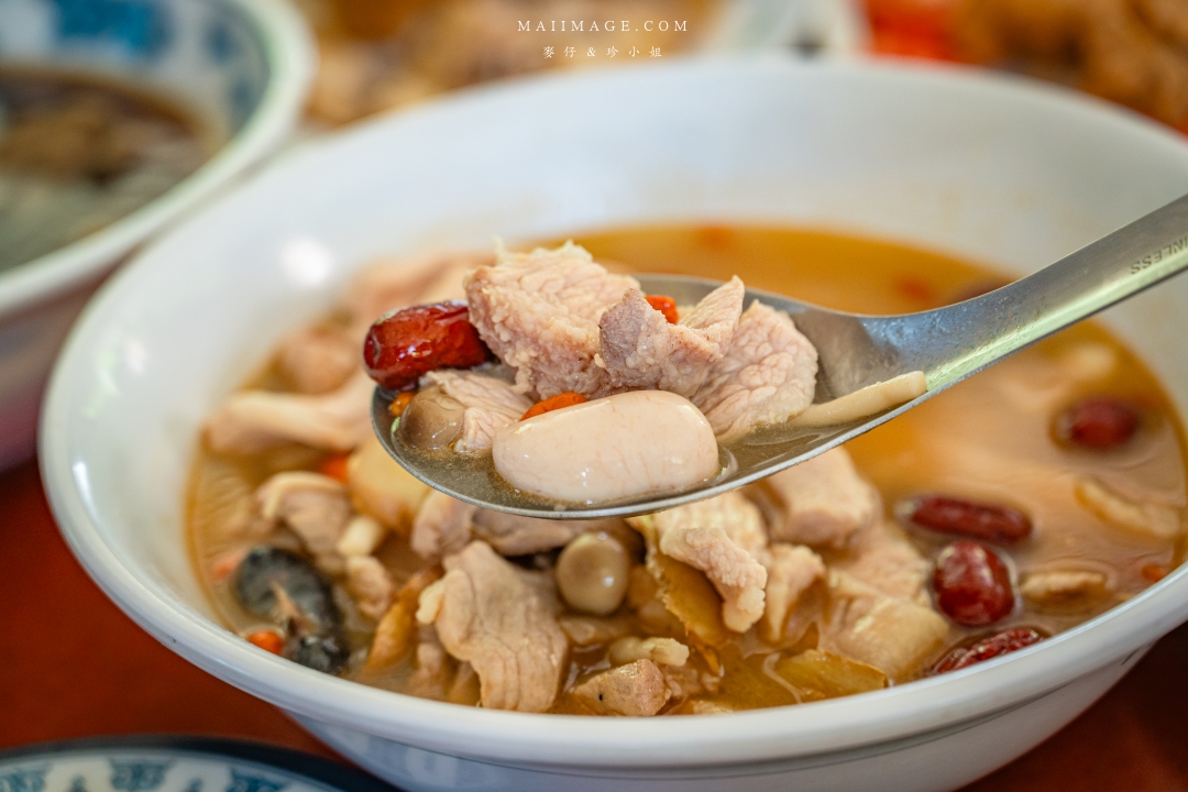 【新竹縣新埔散策】味衛佳柿餅觀光農場園區～10月限定金黃柿影滿山頭，秋日限定的甜蜜曬柿時光。