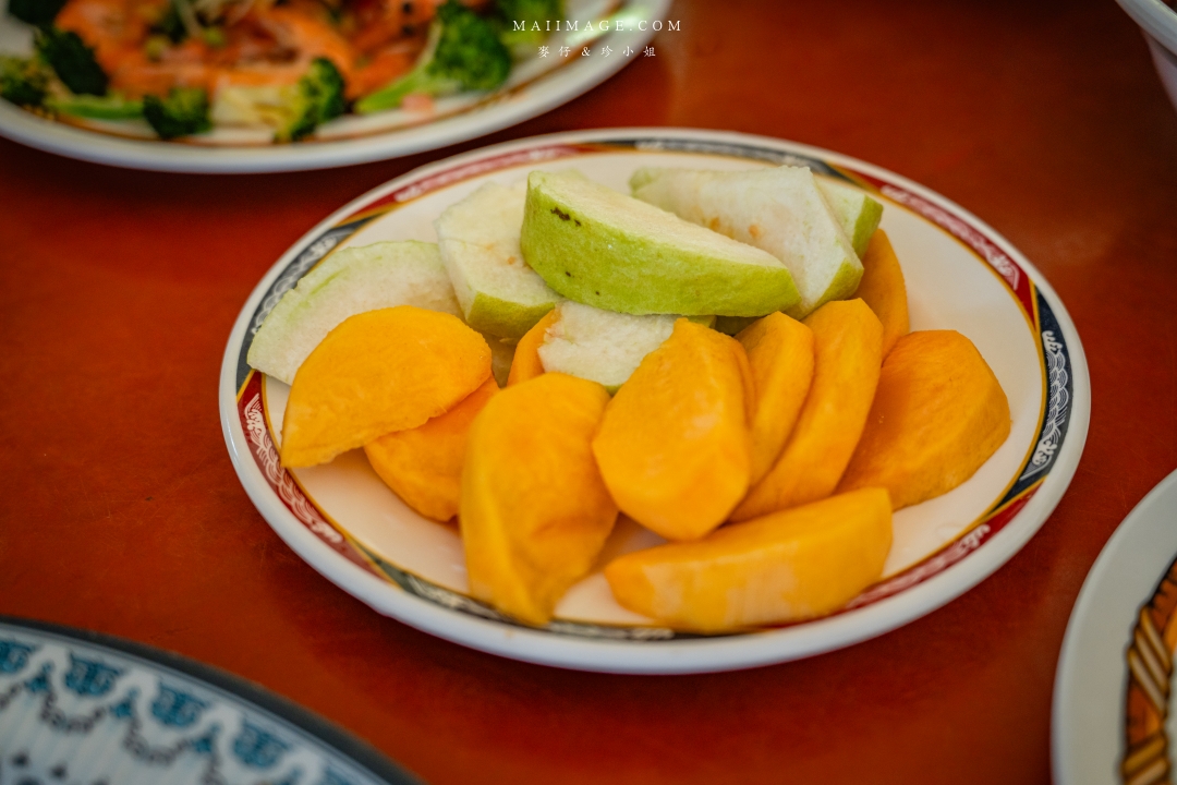 【新竹縣新埔散策】味衛佳柿餅觀光農場園區～10月限定金黃柿影滿山頭，秋日限定的甜蜜曬柿時光。