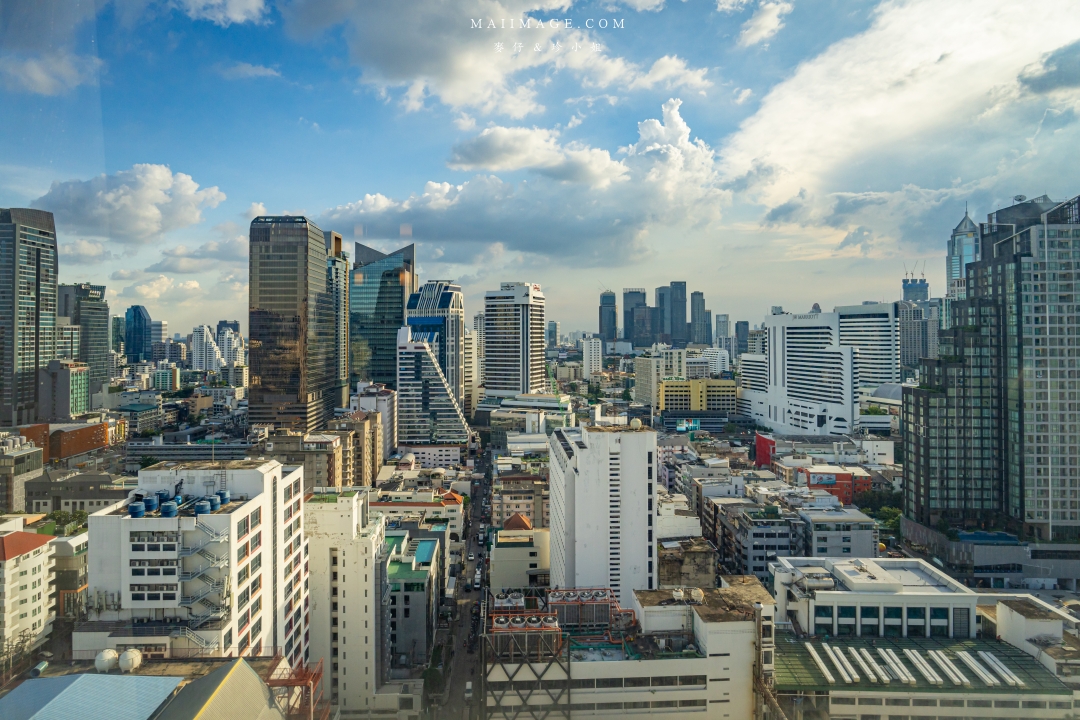 【泰國住宿推薦】Royal Benja Hotel皇家本佳飯店～24小時開放的泰式餐廳想吃隨時吃得到，泰國曼谷BTS NANA區住宿推薦