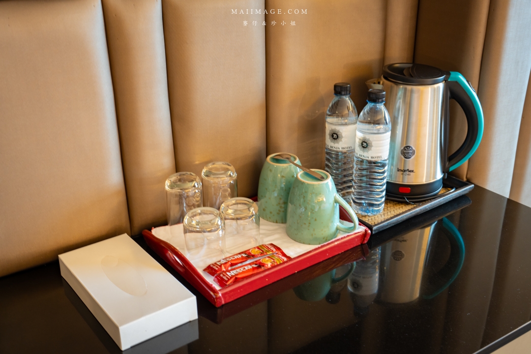 【泰國住宿推薦】Royal Benja Hotel皇家本佳飯店～24小時開放的泰式餐廳想吃隨時吃得到，泰國曼谷BTS NANA區住宿推薦