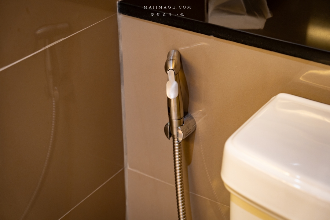 【泰國住宿推薦】Royal Benja Hotel皇家本佳飯店～24小時開放的泰式餐廳想吃隨時吃得到，泰國曼谷BTS NANA區住宿推薦