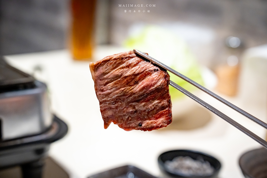 【新店美食】牛燒肉Yakiniku～頂級和牛海陸雙人套餐價格親民又實惠！澳洲Ｍ9和牛燒肉一個人千元有找，新店日式和牛燒肉推薦，新店七張站美食推薦。