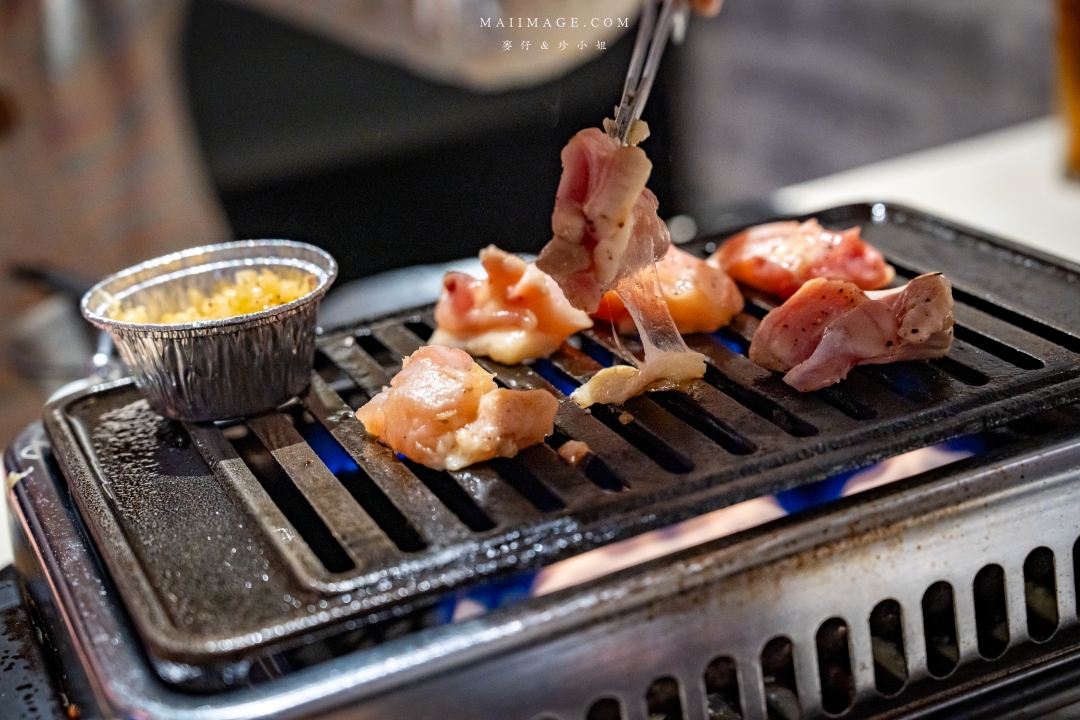 【新店美食】牛燒肉Yakiniku～頂級和牛海陸雙人套餐價格親民又實惠！澳洲Ｍ9和牛燒肉一個人千元有找，新店日式和牛燒肉推薦，新店七張站美食推薦。