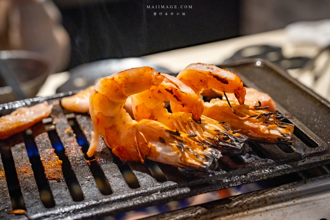 【新店美食】牛燒肉Yakiniku～頂級和牛海陸雙人套餐價格親民又實惠！澳洲Ｍ9和牛燒肉一個人千元有找，新店日式和牛燒肉推薦，新店七張站美食推薦。