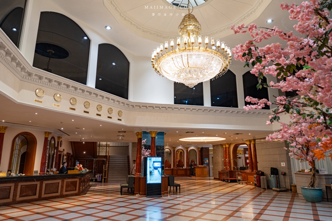 【泰國住宿推薦】Royal Benja Hotel皇家本佳飯店～24小時開放的泰式餐廳想吃隨時吃得到，泰國曼谷BTS NANA區住宿推薦