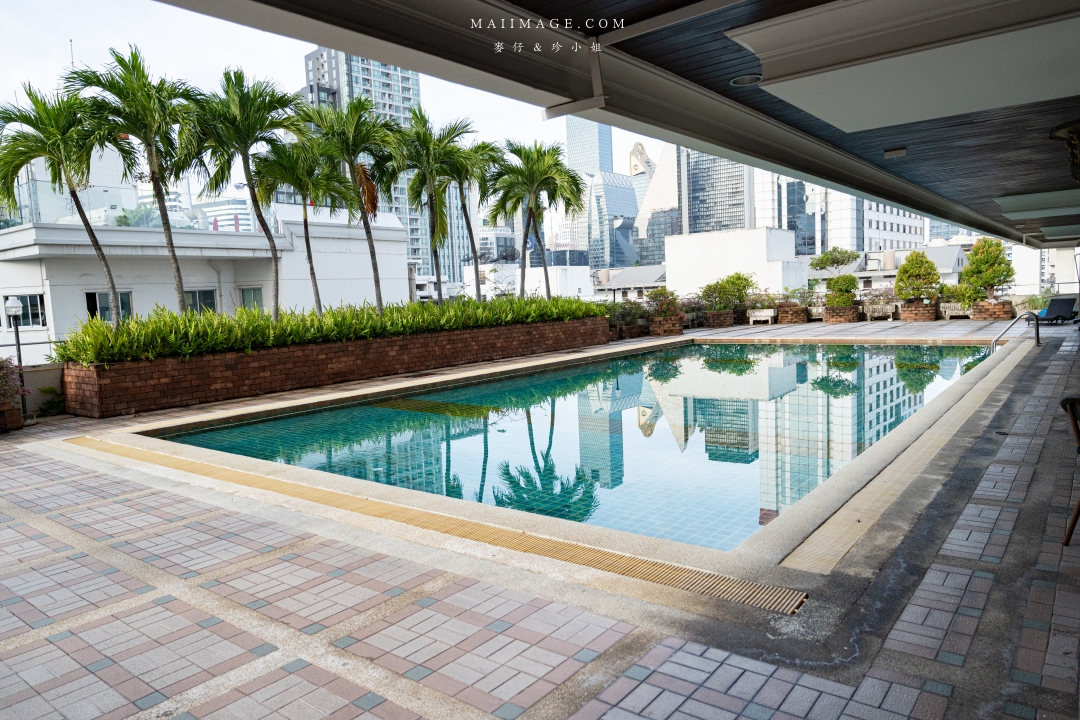 【泰國住宿推薦】Royal Benja Hotel皇家本佳飯店～24小時開放的泰式餐廳想吃隨時吃得到，泰國曼谷BTS NANA區住宿推薦