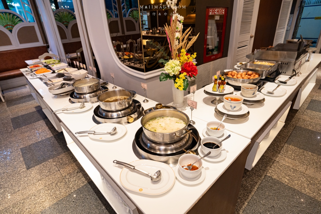 【泰國住宿推薦】Royal Benja Hotel皇家本佳飯店～24小時開放的泰式餐廳想吃隨時吃得到，泰國曼谷BTS NANA區住宿推薦