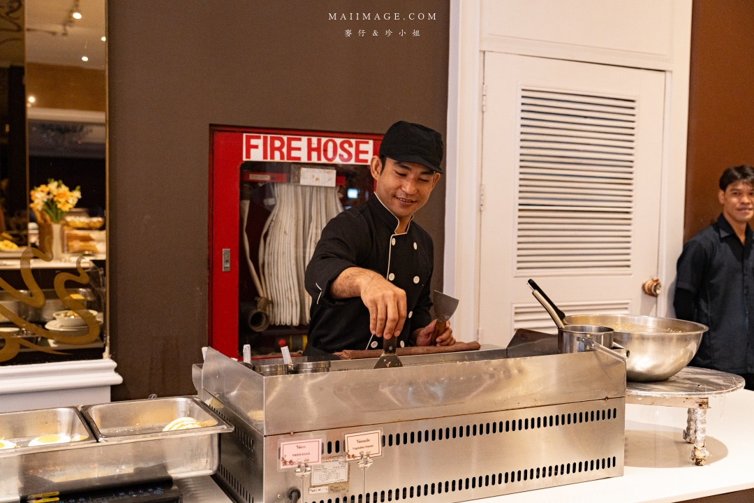 【泰國住宿推薦】Royal Benja Hotel皇家本佳飯店～24小時開放的泰式餐廳想吃隨時吃得到，泰國曼谷BTS NANA區住宿推薦