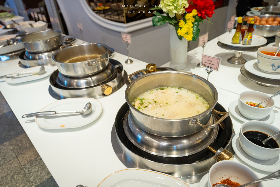 【泰國住宿推薦】Royal Benja Hotel皇家本佳飯店～24小時開放的泰式餐廳想吃隨時吃得到，泰國曼谷BTS NANA區住宿推薦