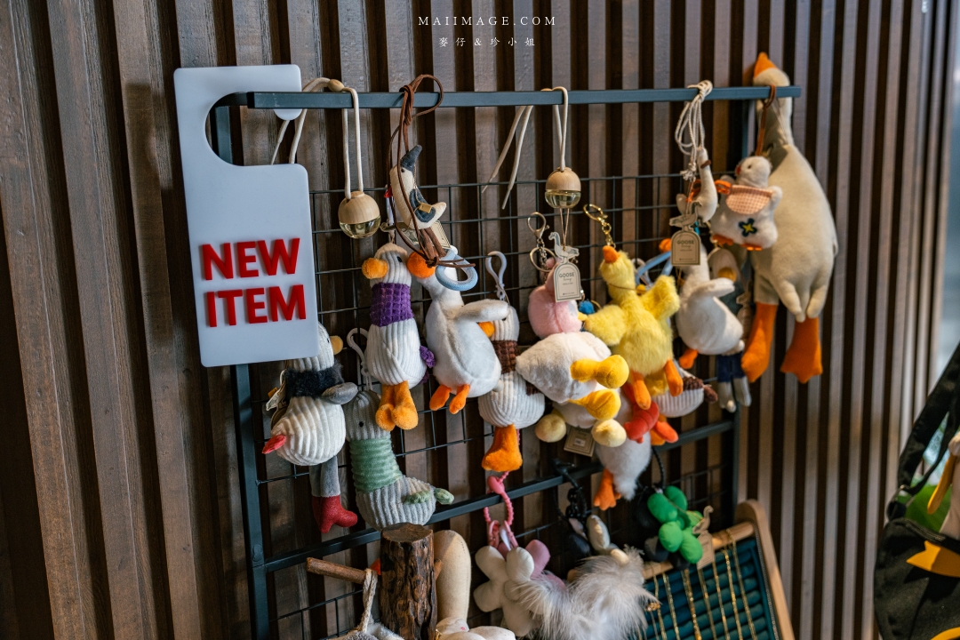 【曼谷咖啡】GOOSE CAFE～曼谷BTS帕卡儂站 Phra Khanong (E8)咖啡館推薦，整間店都是『鵝』元素。曼谷BTS美食推薦