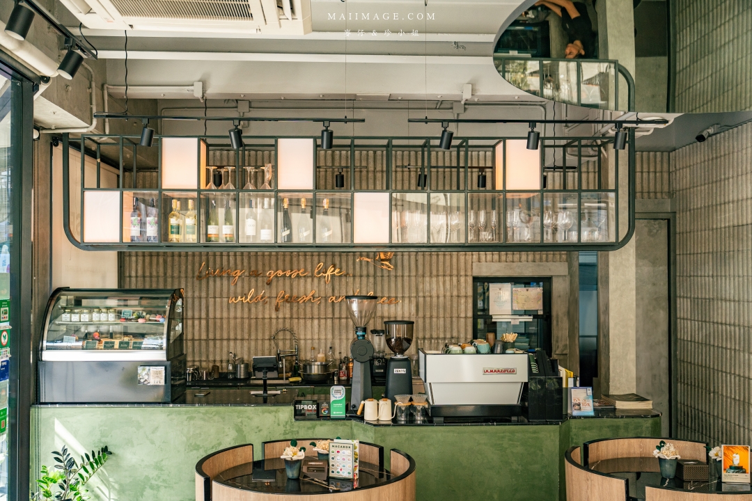 【曼谷咖啡】GOOSE CAFE～曼谷BTS帕卡儂站 Phra Khanong (E8)咖啡館推薦，整間店都是『鵝』元素。曼谷BTS美食推薦