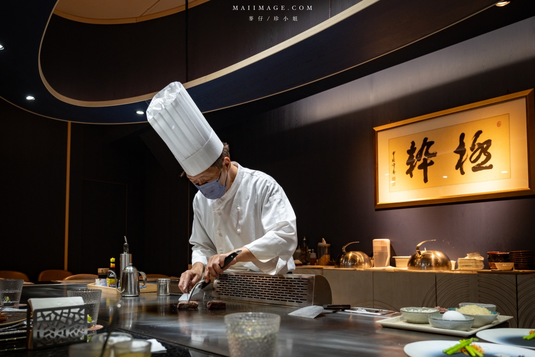 【桃園中壢美食】粋 割烹鐵板燒～隱身在二樓的全預約制無菜單鐵板燒，一個價位可以享受海陸雙主餐。老闆用料不手軟價格又實惠。中壢頂級鐵板燒推薦、中壢約會餐廳推薦
