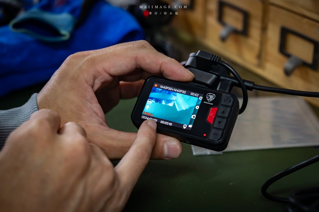 【台北行車記錄器安裝】太子牙國際有限公司～Pernis T221星光夜視行車記錄器，安裝施工仔細服務又耐心，台北南港區行車記錄器安裝推薦。