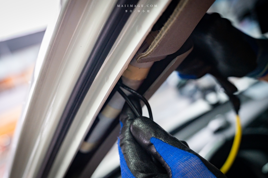 【台北行車記錄器安裝】太子牙國際有限公司～Pernis T221星光夜視行車記錄器，安裝施工仔細服務又耐心，台北南港區行車記錄器安裝推薦。