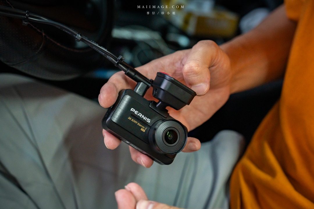 【台北行車記錄器安裝】太子牙國際有限公司～Pernis T221星光夜視行車記錄器，安裝施工仔細服務又耐心，台北南港區行車記錄器安裝推薦。