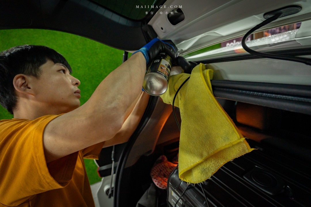 【台北行車記錄器安裝】太子牙國際有限公司～Pernis T221星光夜視行車記錄器，安裝施工仔細服務又耐心，台北南港區行車記錄器安裝推薦。