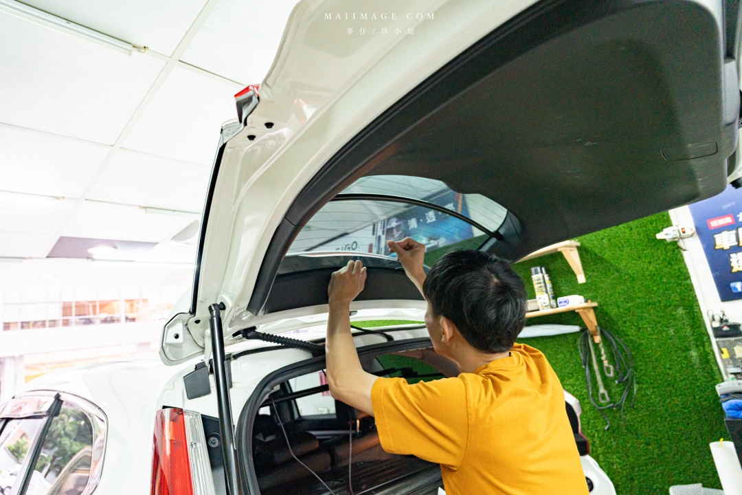 【台北行車記錄器安裝】太子牙國際有限公司～Pernis T221星光夜視行車記錄器，安裝施工仔細服務又耐心，台北南港區行車記錄器安裝推薦。