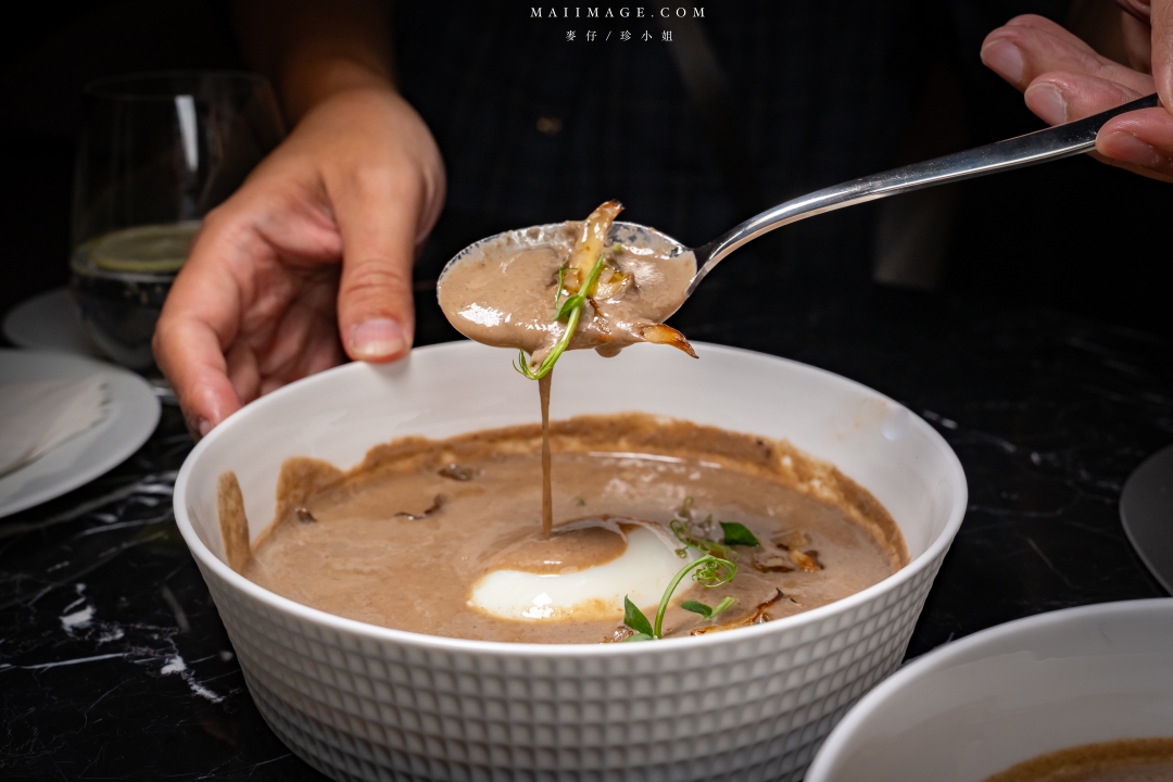 【台北美食】 Théorie Theory 法式牛排館～900度超級烤箱製作的頂級法式牛排，台北新開幕約會餐廳推薦、捷運忠孝復興站美食