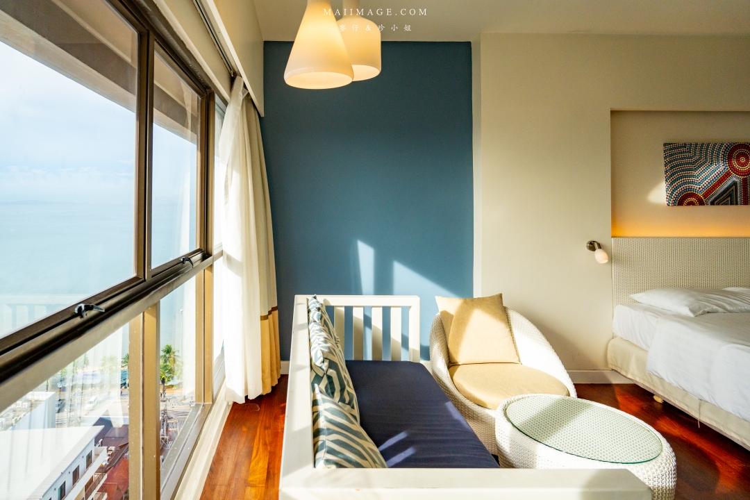 【泰國芭達雅住宿】Jomtien Palm Beach Hotel & Resort ~百萬海景房芭達雅中天海灘飯店推薦。飯店內就有設置保齡球館還有河道式無邊際泳池,渡假首選。 【泰國芭達雅住宿】Jomtien Palm Beach Hotel & Resort ~百萬海景房芭達雅中天海灘飯店推薦。飯店內就有設置保齡球館還有河道式無邊際泳池,渡假首選。