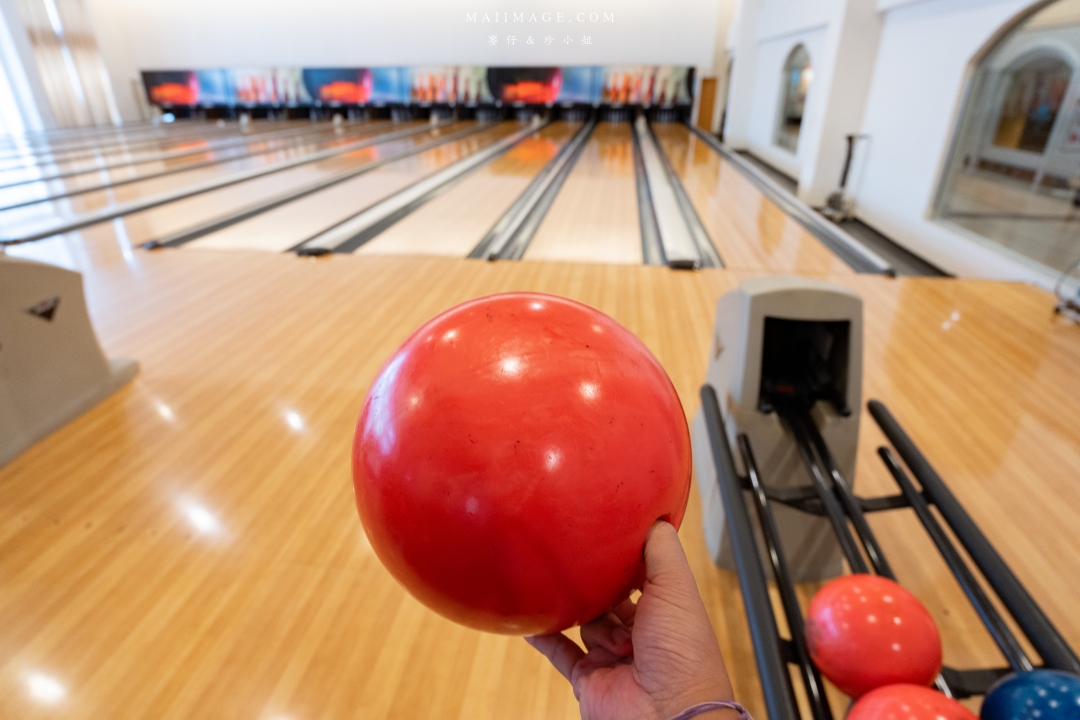 【泰國芭達雅住宿】Jomtien Palm Beach Hotel & Resort ~百萬海景房芭達雅中天海灘飯店推薦。飯店內就有設置保齡球館還有河道式無邊際泳池,渡假首選。 【泰國芭達雅住宿】Jomtien Palm Beach Hotel & Resort ~百萬海景房芭達雅中天海灘飯店推薦。飯店內就有設置保齡球館還有河道式無邊際泳池,渡假首選。