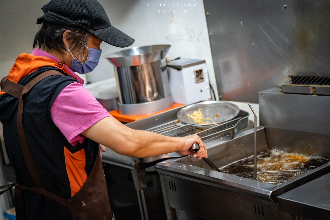 【基隆美食】鮮樂炸雞 基隆總店~基隆在地人都推薦的高人氣炸雞專賣店,必點獨家小卷天婦羅、脆皮雞排。基隆信義區美食、基隆廟口夜市美食 【基隆美食】鮮樂炸雞 基隆總店~基隆在地人都推薦的高人氣炸雞專賣店,必點獨家小卷天婦羅、脆皮雞排。基隆信義區美食、基隆廟口夜市美食