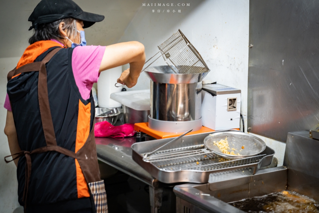 【基隆美食】鮮樂炸雞 基隆總店~基隆在地人都推薦的高人氣炸雞專賣店,必點獨家小卷天婦羅、脆皮雞排。基隆信義區美食、基隆廟口夜市美食 【基隆美食】鮮樂炸雞 基隆總店~基隆在地人都推薦的高人氣炸雞專賣店,必點獨家小卷天婦羅、脆皮雞排。基隆信義區美食、基隆廟口夜市美食